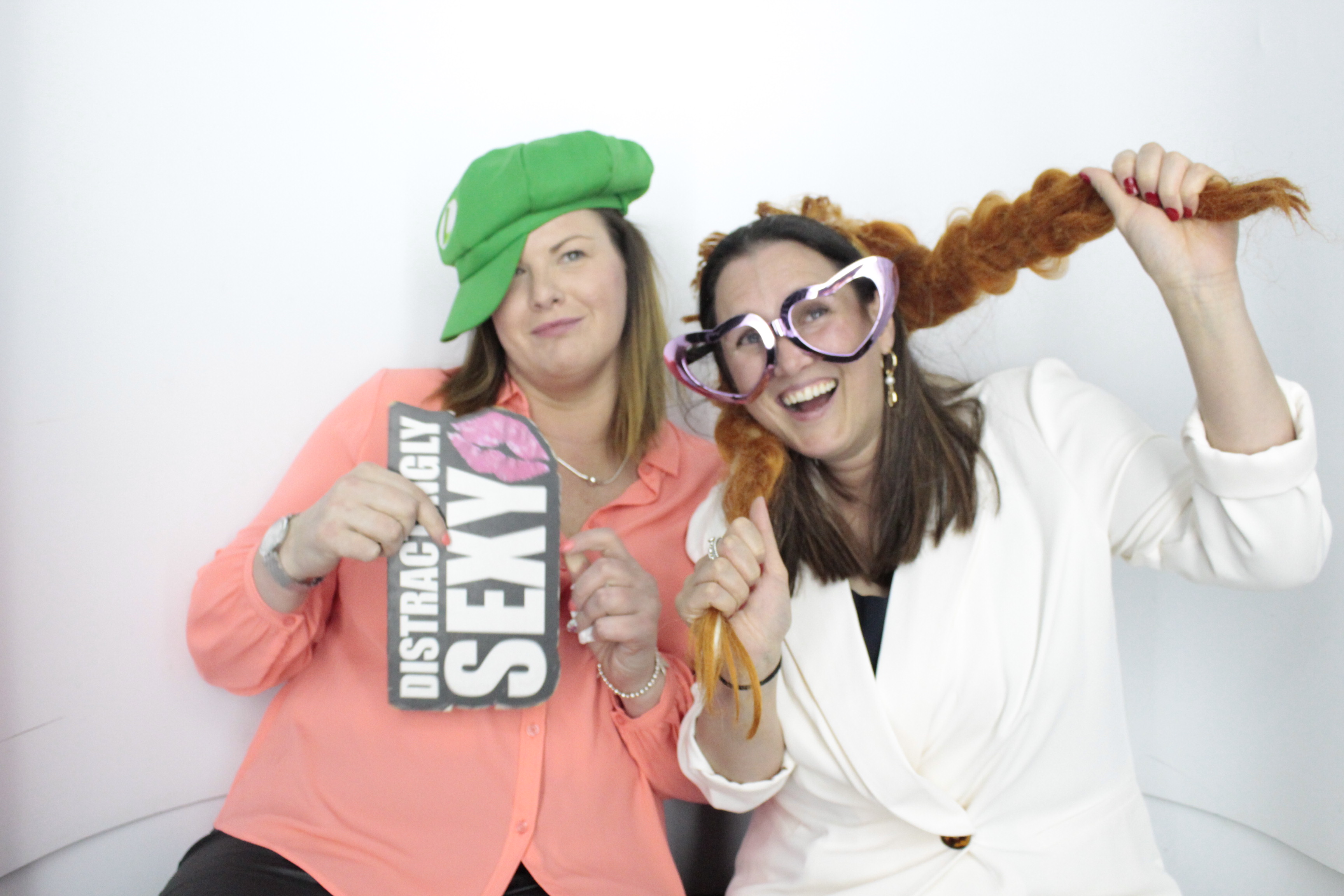 Mandy's 60th  Birthday Party | View more photos from the event at gallery.myphotoboothexperience.co.uk/u/MyPhotoBoothExperienceLtd/Mandys-60th-Birthday-Party